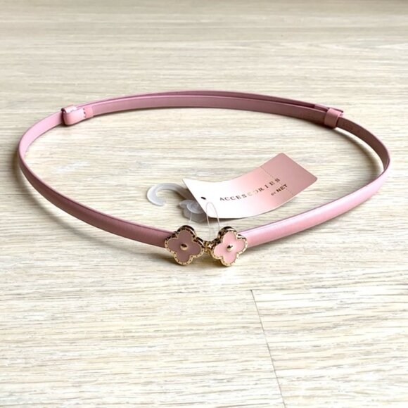 Thin Belt With 2 Flowers Closure - Picture 3 of 4